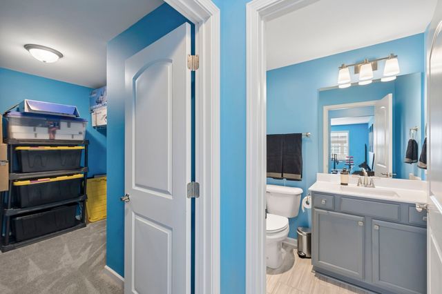 2664 Stonecenter Ln, Murfreesboro, TN 37128