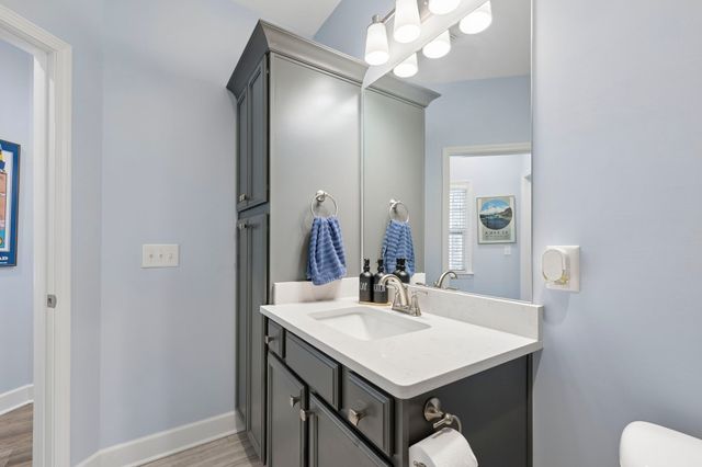 2664 Stonecenter Ln, Murfreesboro, TN 37128