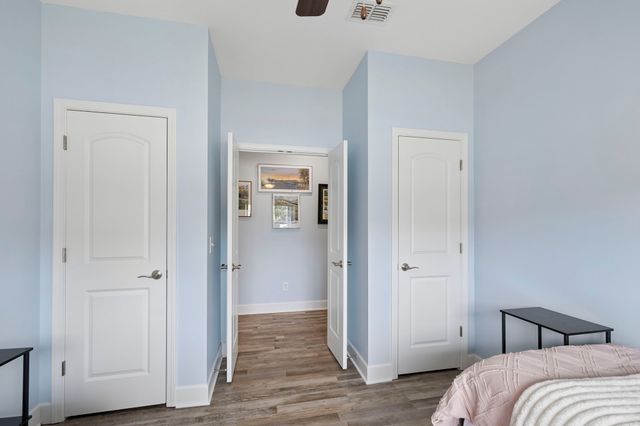 2664 Stonecenter Ln, Murfreesboro, TN 37128