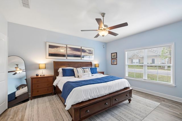 2664 Stonecenter Ln, Murfreesboro, TN 37128