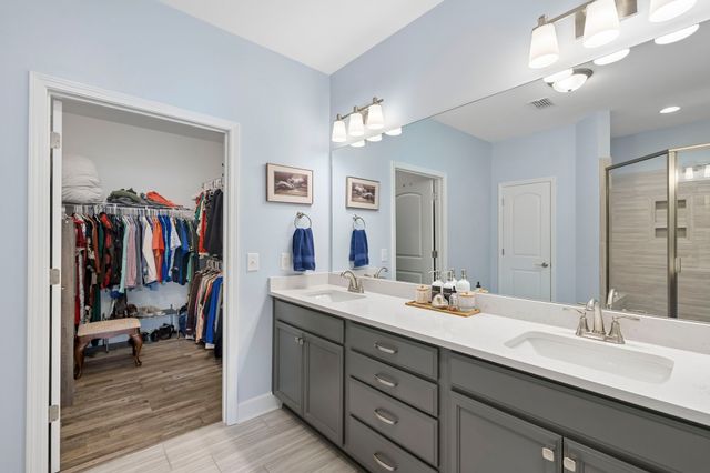 2664 Stonecenter Ln, Murfreesboro, TN 37128