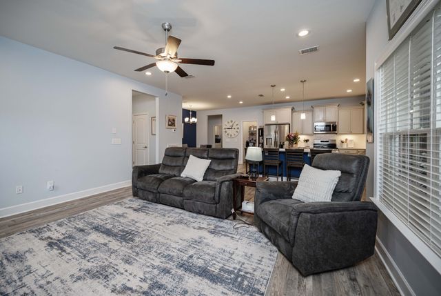 2664 Stonecenter Ln, Murfreesboro, TN 37128