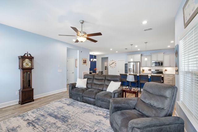 2664 Stonecenter Ln, Murfreesboro, TN 37128