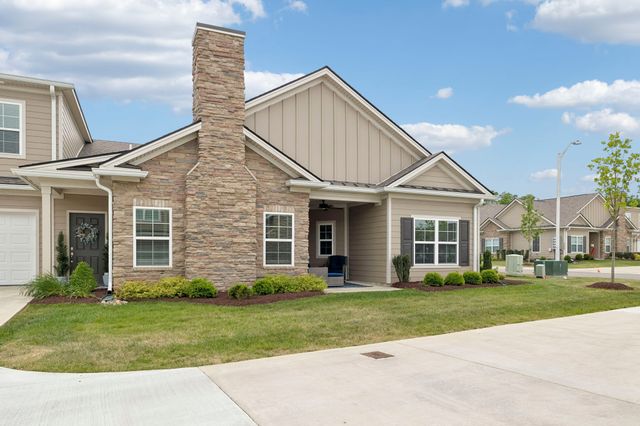 2664 Stonecenter Ln, Murfreesboro, TN 37128