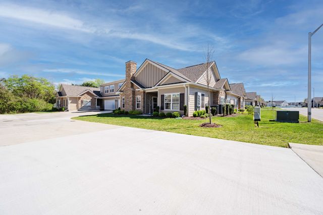 2664 Stonecenter Ln, Murfreesboro, TN 37128