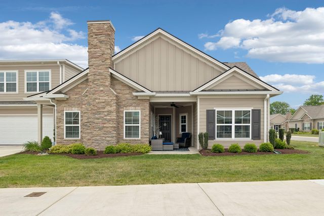 2664 Stonecenter Ln, Murfreesboro, TN 37128