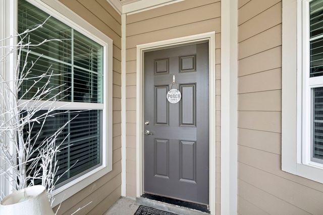 2664 Stonecenter Ln, Murfreesboro, TN 37128