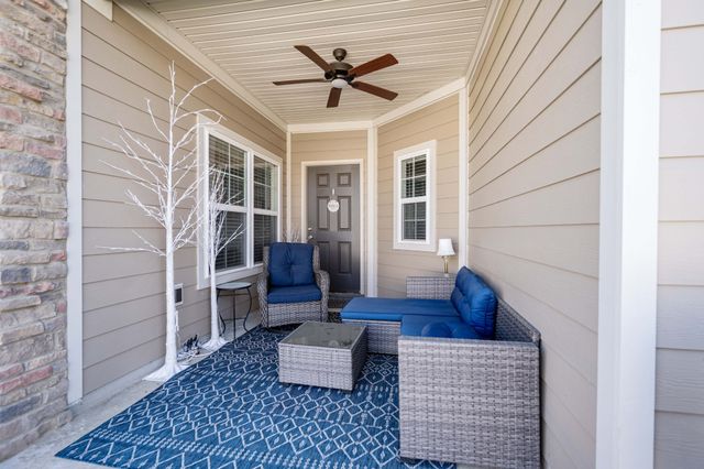 2664 Stonecenter Ln, Murfreesboro, TN 37128