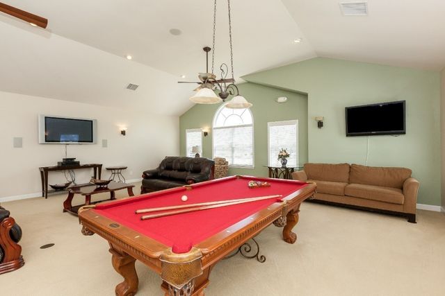 2664 Stonecenter Ln, Murfreesboro, TN 37128