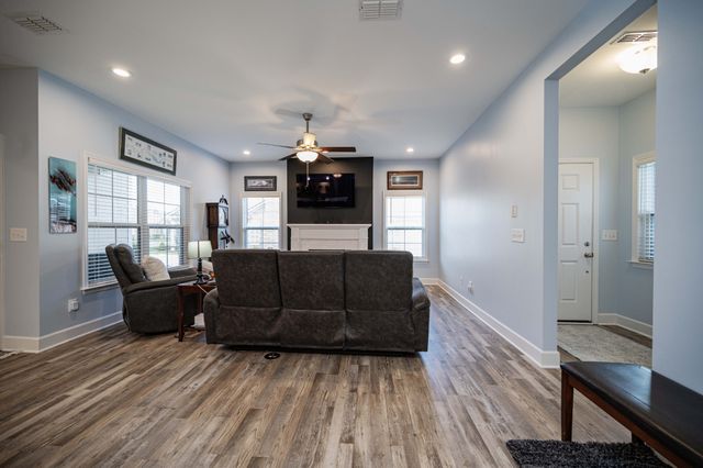 2664 Stonecenter Ln, Murfreesboro, TN 37128
