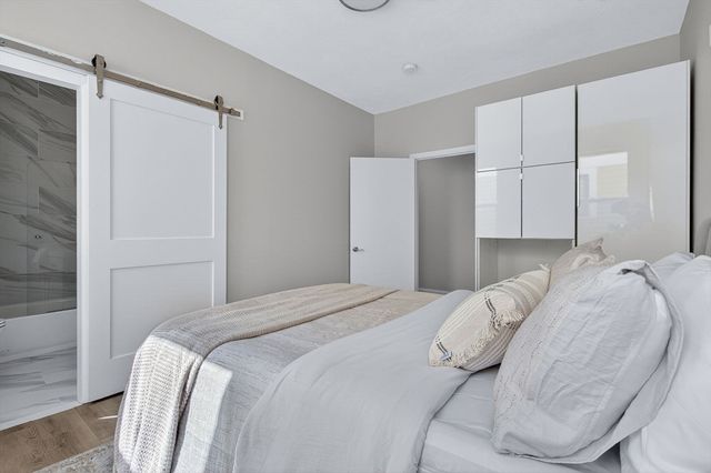 104 Thorndike St 2, Cambridge, MA 02141