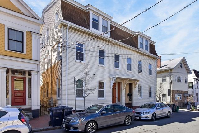 104 Thorndike St 2, Cambridge, MA 02141