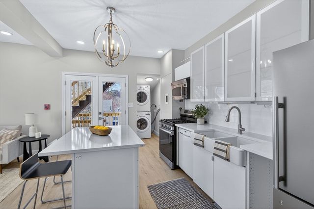 104 Thorndike St 2, Cambridge, MA 02141