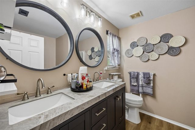709 Bastrop Drive, Arlington, TX 76002