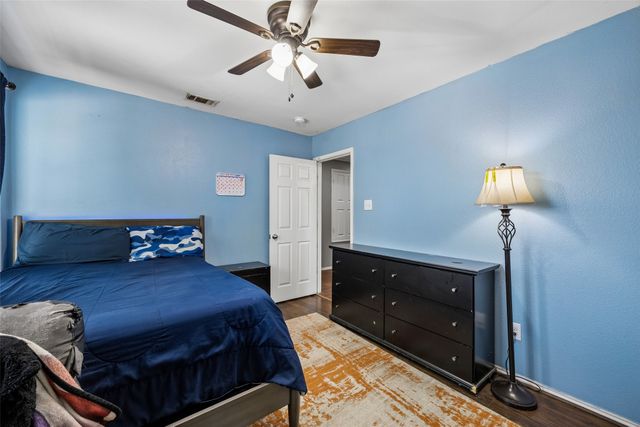 709 Bastrop Drive, Arlington, TX 76002