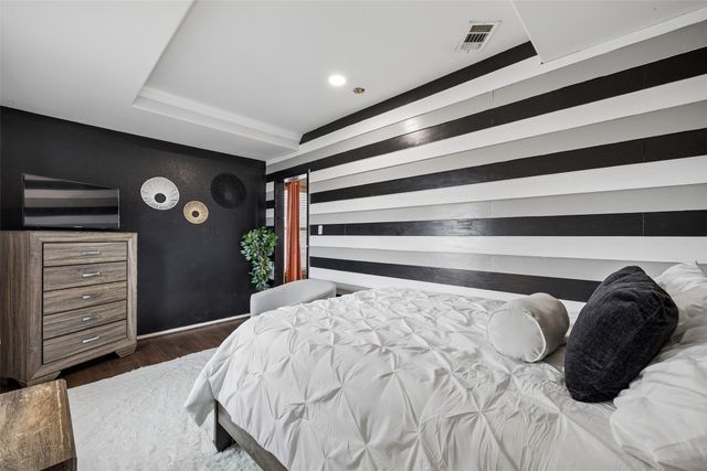 709 Bastrop Drive, Arlington, TX 76002