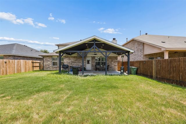 709 Bastrop Drive, Arlington, TX 76002