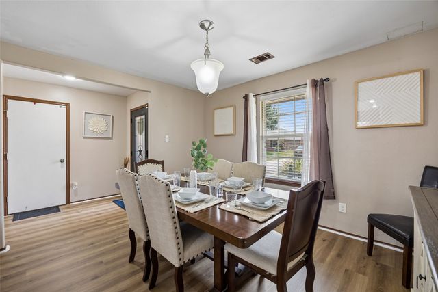 709 Bastrop Drive, Arlington, TX 76002