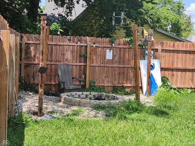 15 N Miller Street, Shelbyville, IN 46176