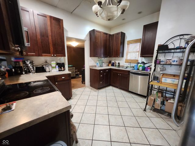 15 N Miller Street, Shelbyville, IN 46176