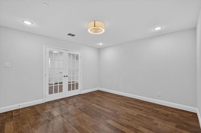 2873 Creekway Drive, Carrollton, TX 75010