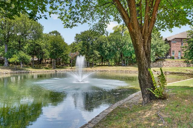 2873 Creekway Drive, Carrollton, TX 75010