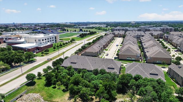 2873 Creekway Drive, Carrollton, TX 75010