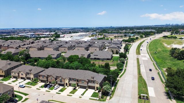 2873 Creekway Drive, Carrollton, TX 75010