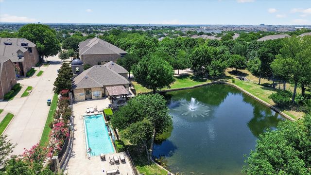 2873 Creekway Drive, Carrollton, TX 75010