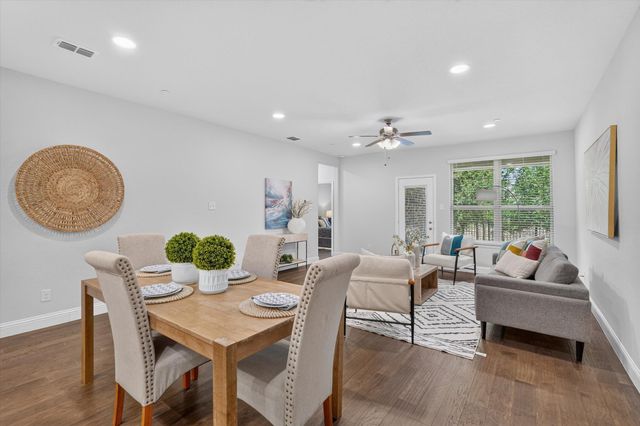 2873 Creekway Drive, Carrollton, TX 75010