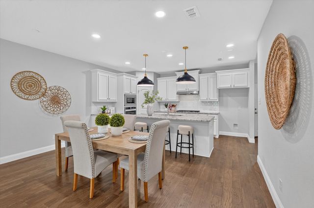 2873 Creekway Drive, Carrollton, TX 75010