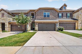 2873 Creekway Drive, Carrollton, TX 75010