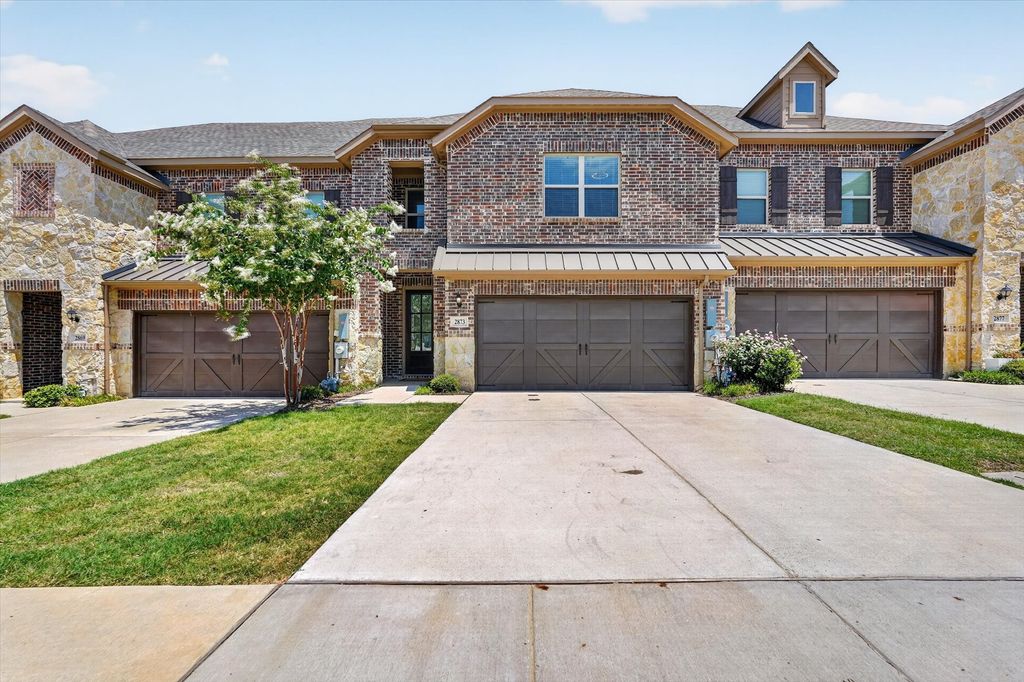 2873 Creekway Drive, Carrollton, TX 75010