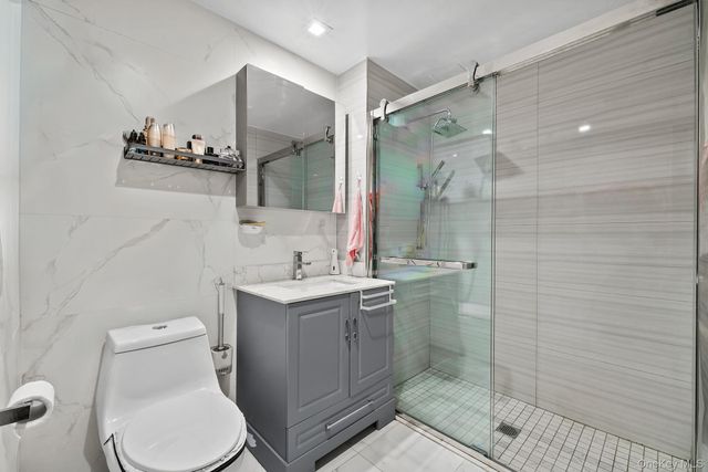 4162 Bowne Street 5A, Flushing, NY 11355