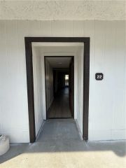 5250 colodny Drive 22, Agoura Hills, CA 91301