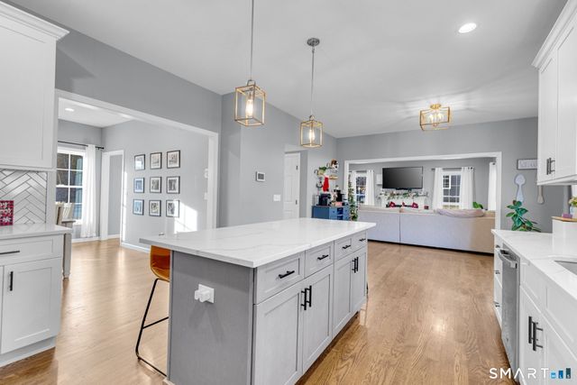 40 Wiegert Way, Bristol, CT 06010