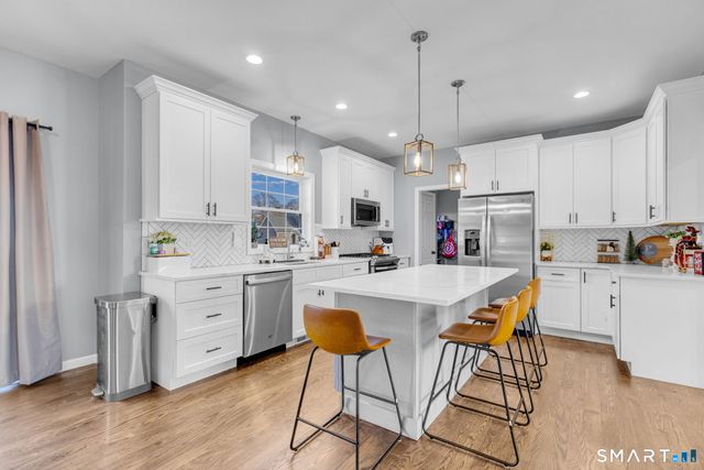 40 Wiegert Way, Bristol, CT 06010