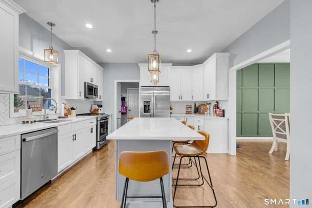 40 Wiegert Way, Bristol, CT 06010