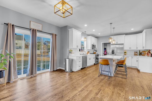 40 Wiegert Way, Bristol, CT 06010