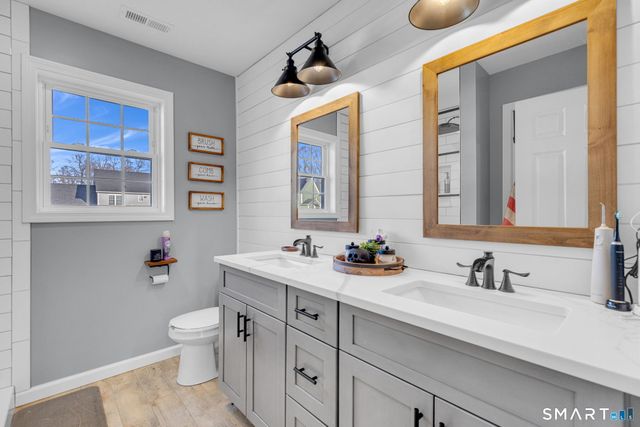 40 Wiegert Way, Bristol, CT 06010