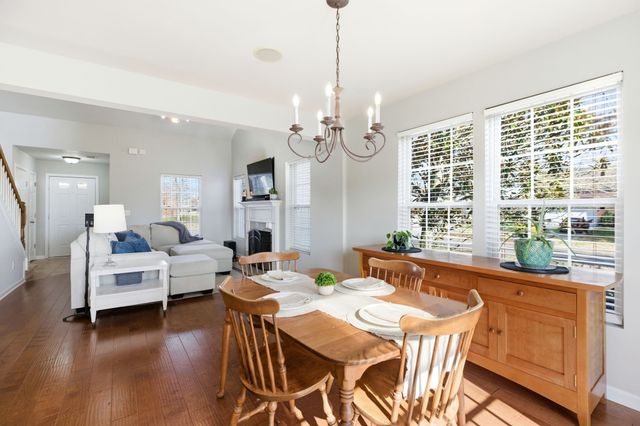 1001 Daniel Ln, Spring Hill, TN 37174