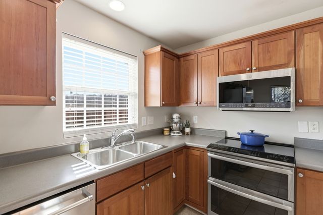 1001 Daniel Ln, Spring Hill, TN 37174