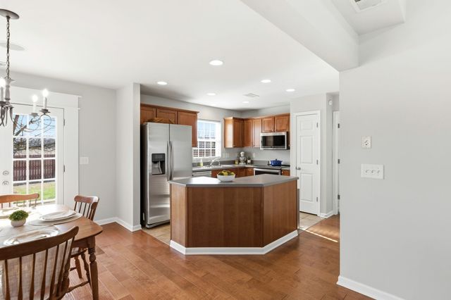 1001 Daniel Ln, Spring Hill, TN 37174