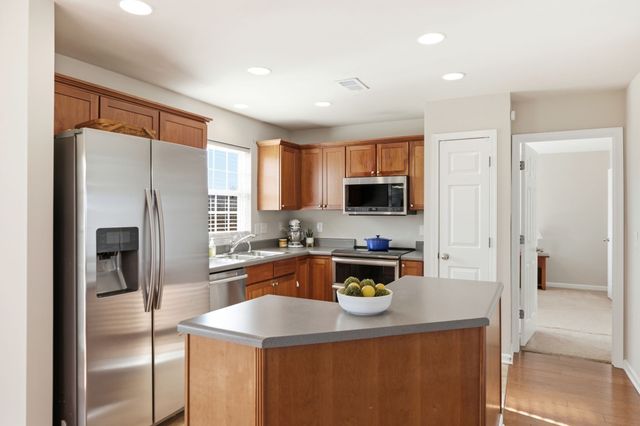 1001 Daniel Ln, Spring Hill, TN 37174