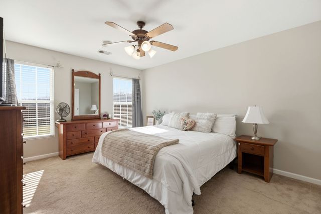 1001 Daniel Ln, Spring Hill, TN 37174