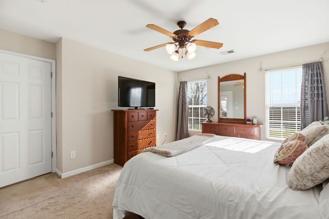 1001 Daniel Ln, Spring Hill, TN 37174