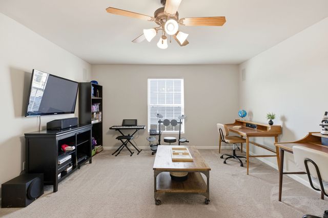 1001 Daniel Ln, Spring Hill, TN 37174