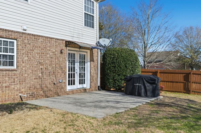 1001 Daniel Ln, Spring Hill, TN 37174