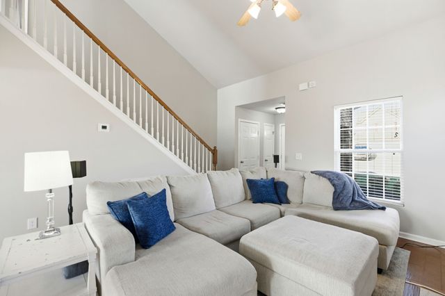 1001 Daniel Ln, Spring Hill, TN 37174