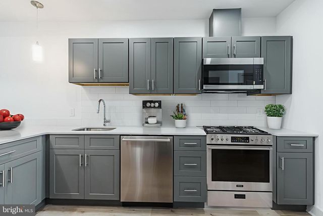 714 N SHEDWICK ST, Philadelphia, PA 19104